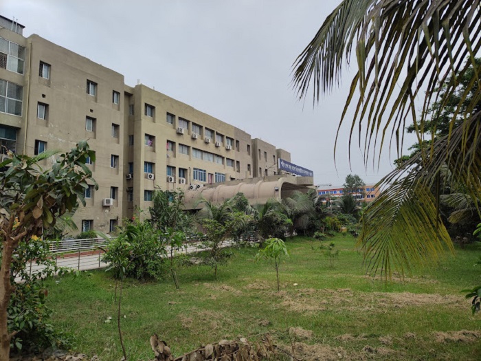 Shaheed Sheikh Abu Naser Specialized Hospital